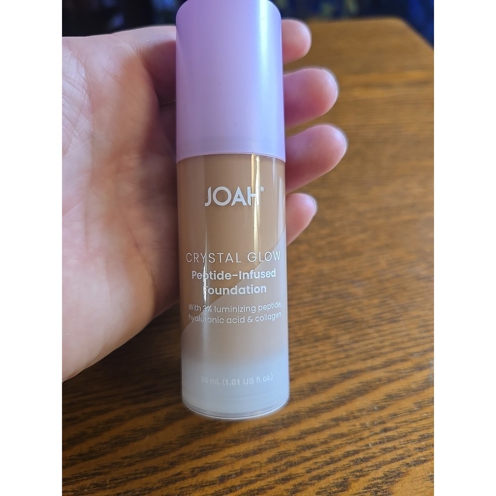 JOAH Foundation Crystal Glow Peptide-Infused TW080 Tan Neutral Undertones